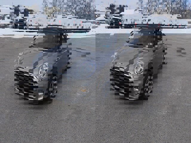 Used 2018 MINI Cooper Convertible image 5