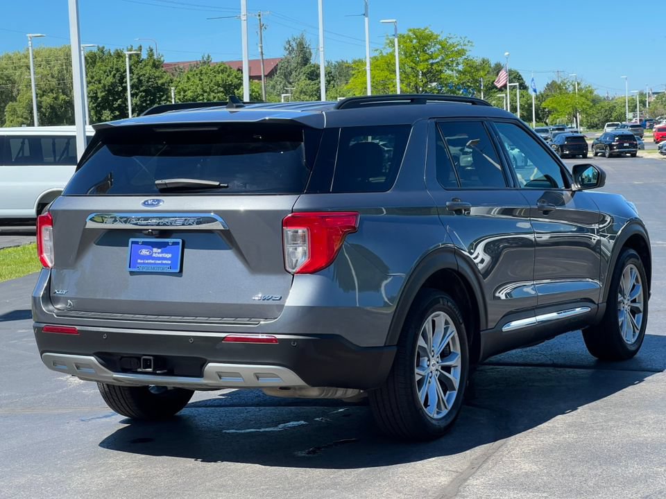 Certified 2023 Ford Explorer XLT w/ Equipment Group 202A AWD/4WD image 10
