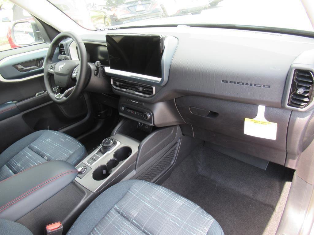 Certified 2025 Ford Bronco Sport Heritage w/ Convenience Package image 10