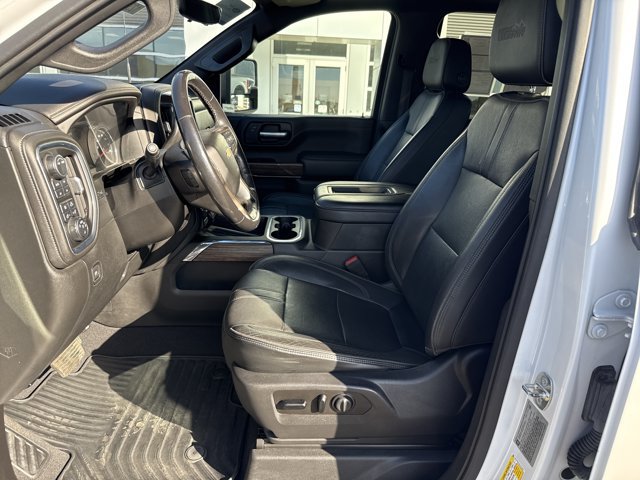 Used 2020 Chevrolet Silverado 2500 High Country w/ Technology Package AWD/4WD image 12