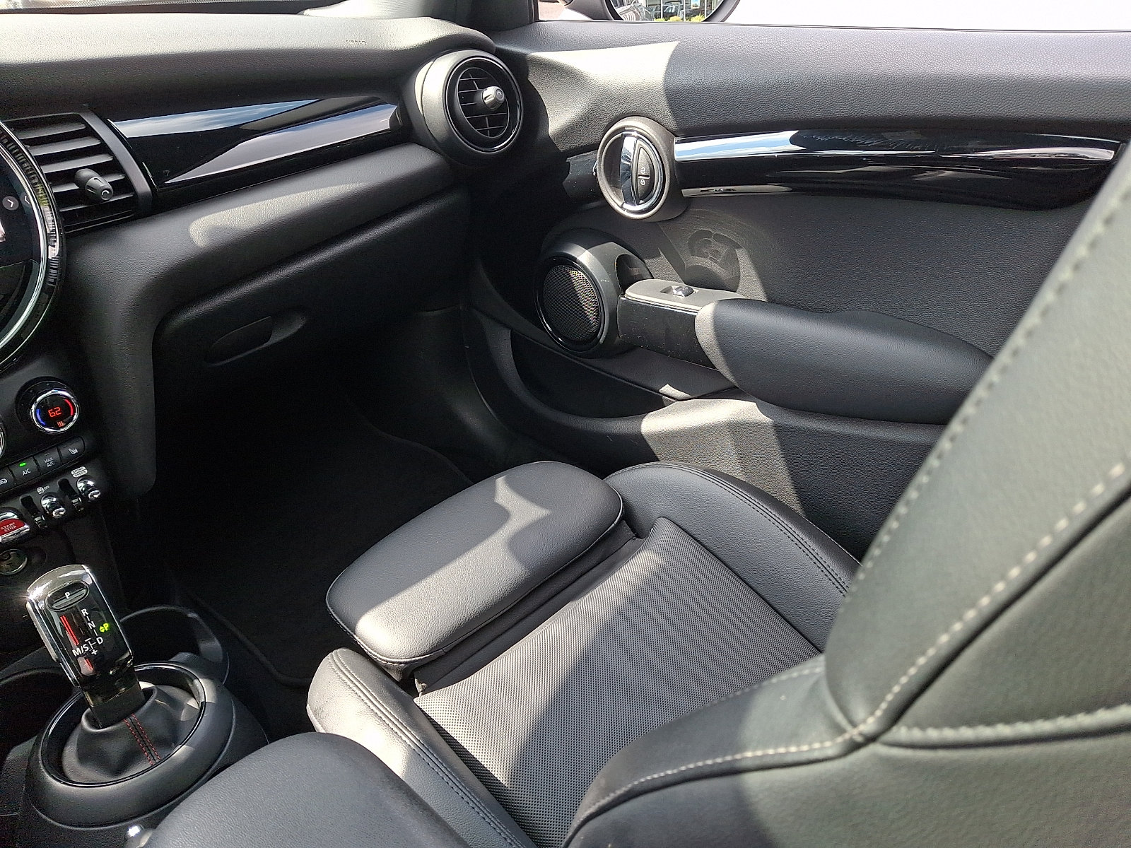 Used 2021 MINI Cooper S w/ Storage Package FWD image 15