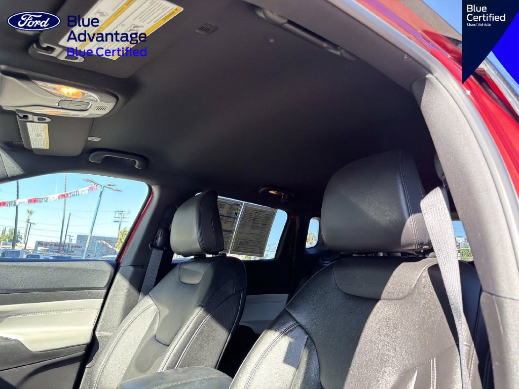 Used 2025 Jeep Compass Limited AWD/4WD image 18