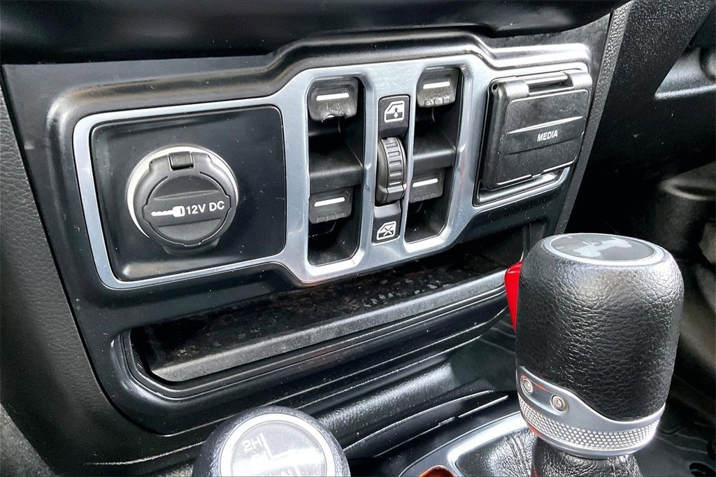 Used 2020 Jeep Wrangler Unlimited Sport image 23