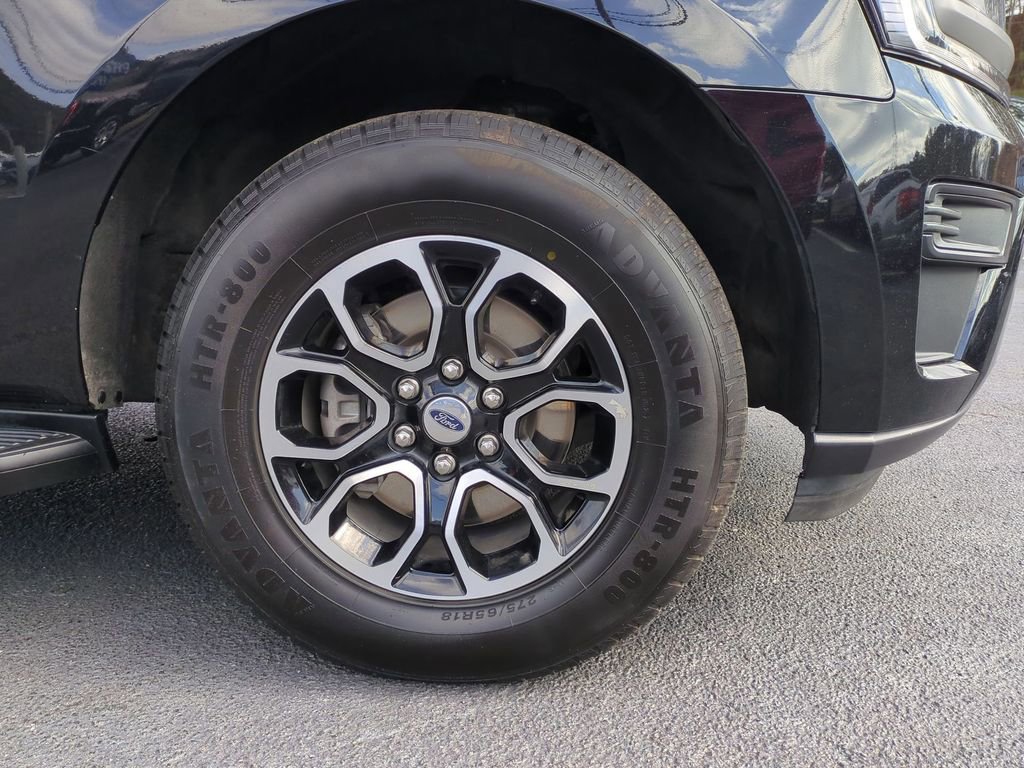 Certified 2024 Ford Expedition XLT image 11