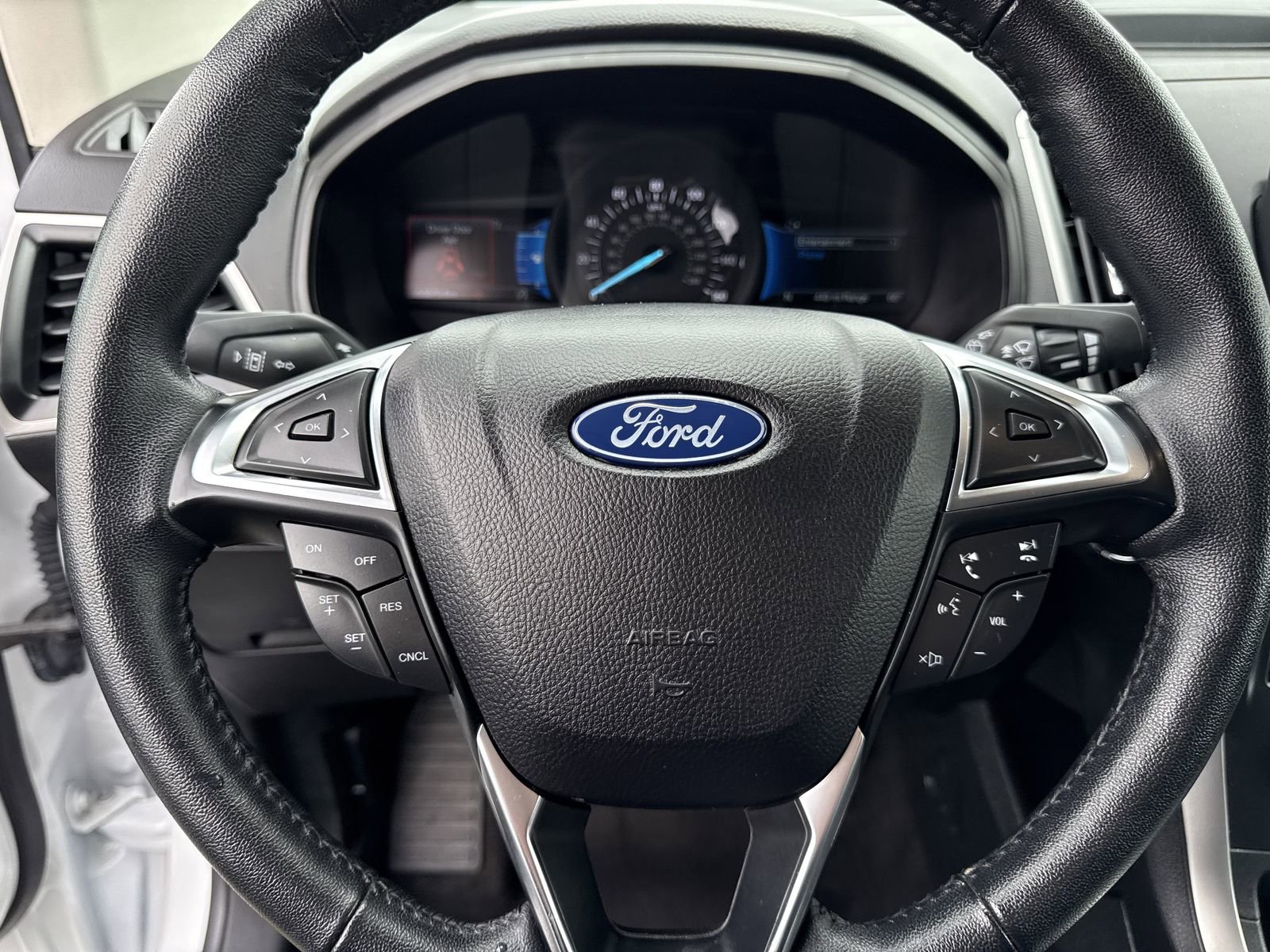 Certified 2024 Ford Edge SEL AWD/4WD image 32