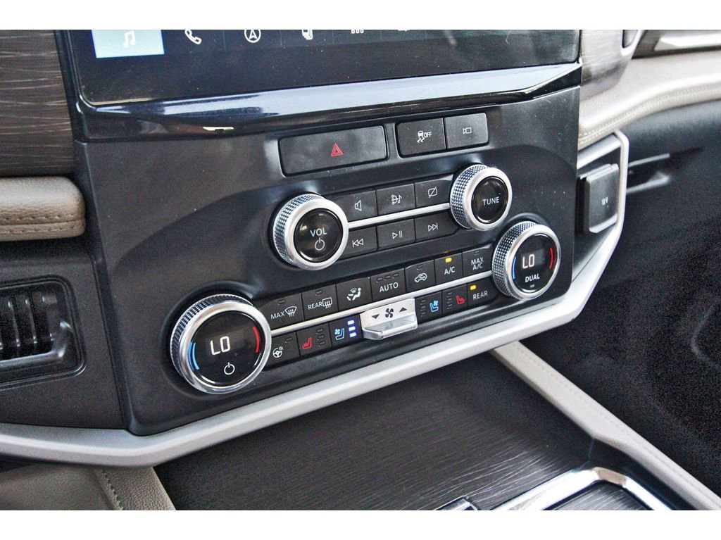 Certified 2022 Ford Expedition Limited image 24