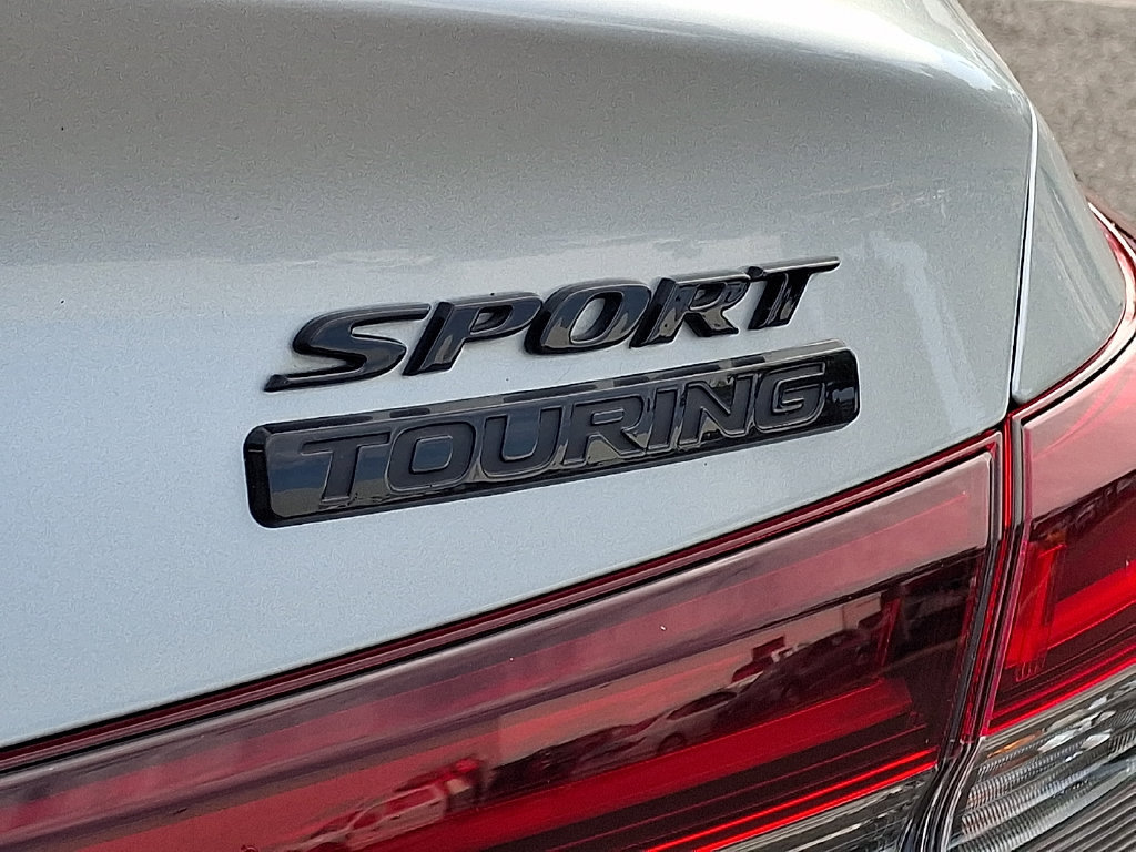 Used 2025 Honda Civic Sport image 31