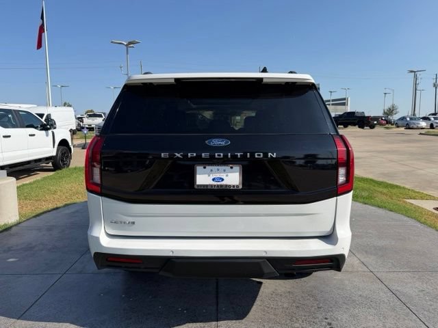 Certified 2025 Ford Expedition Active AWD/4WD image 6