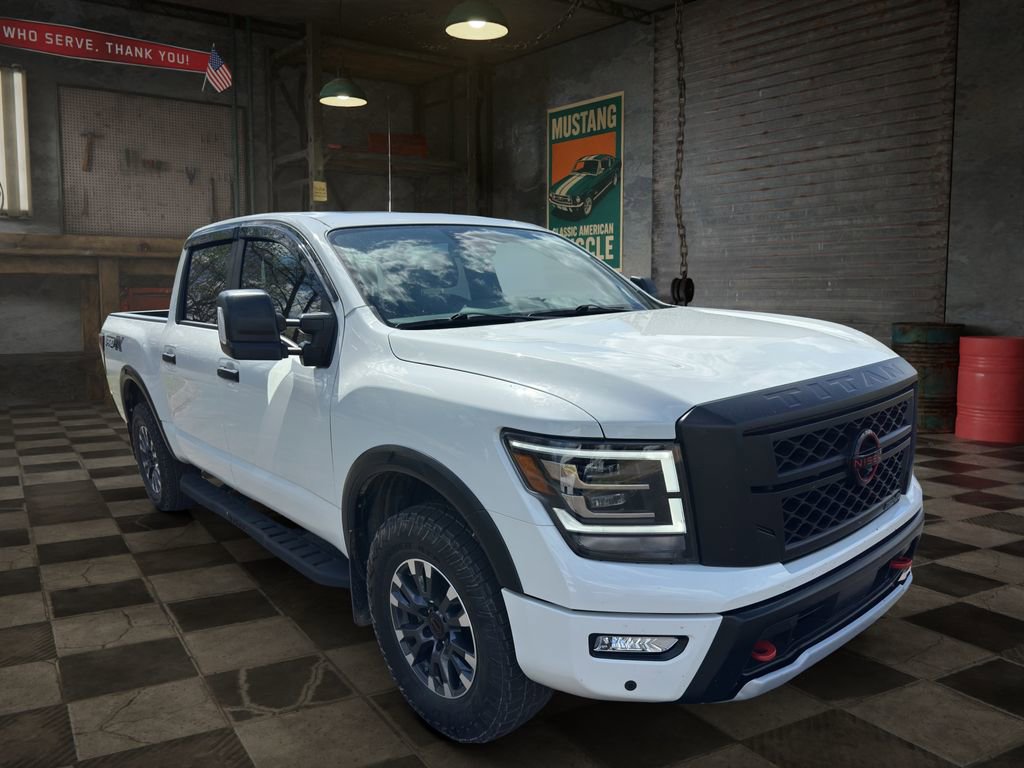 Used 2024 Nissan Titan PRO-4X w/ Pro-4x Convenience Package AWD/4WD image 2
