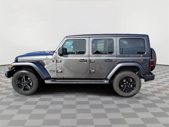Used 2022 Jeep Wrangler Unlimited Sahara image 2