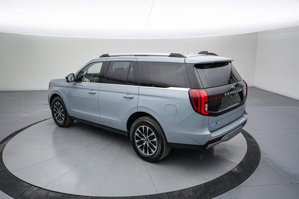 Certified 2025 Ford Expedition Platinum video 3