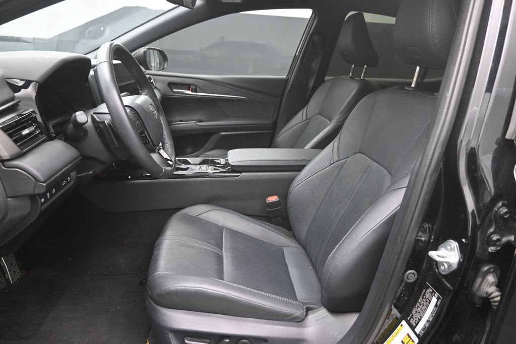 Used 2025 Toyota Camry XSE w/ Premium Package FWD image 18