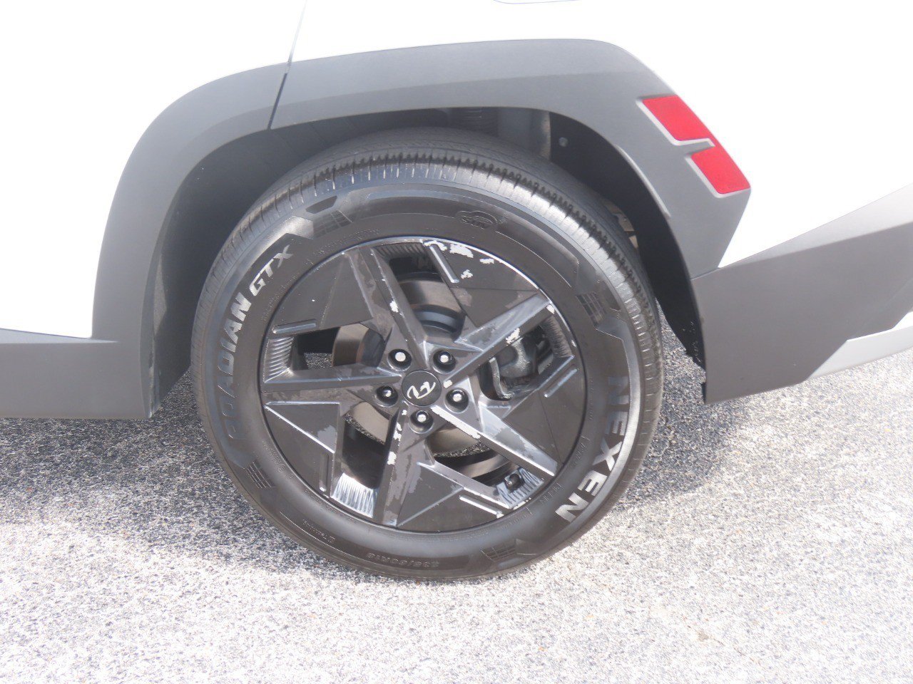 Used 2025 Hyundai Tucson SEL FWD image 16