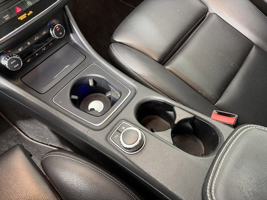 Used 2017 Mercedes-Benz GLA 250 4MATIC image 22