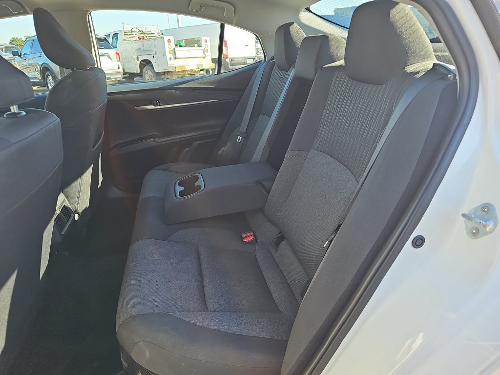 Used 2025 Toyota Camry LE FWD image 13