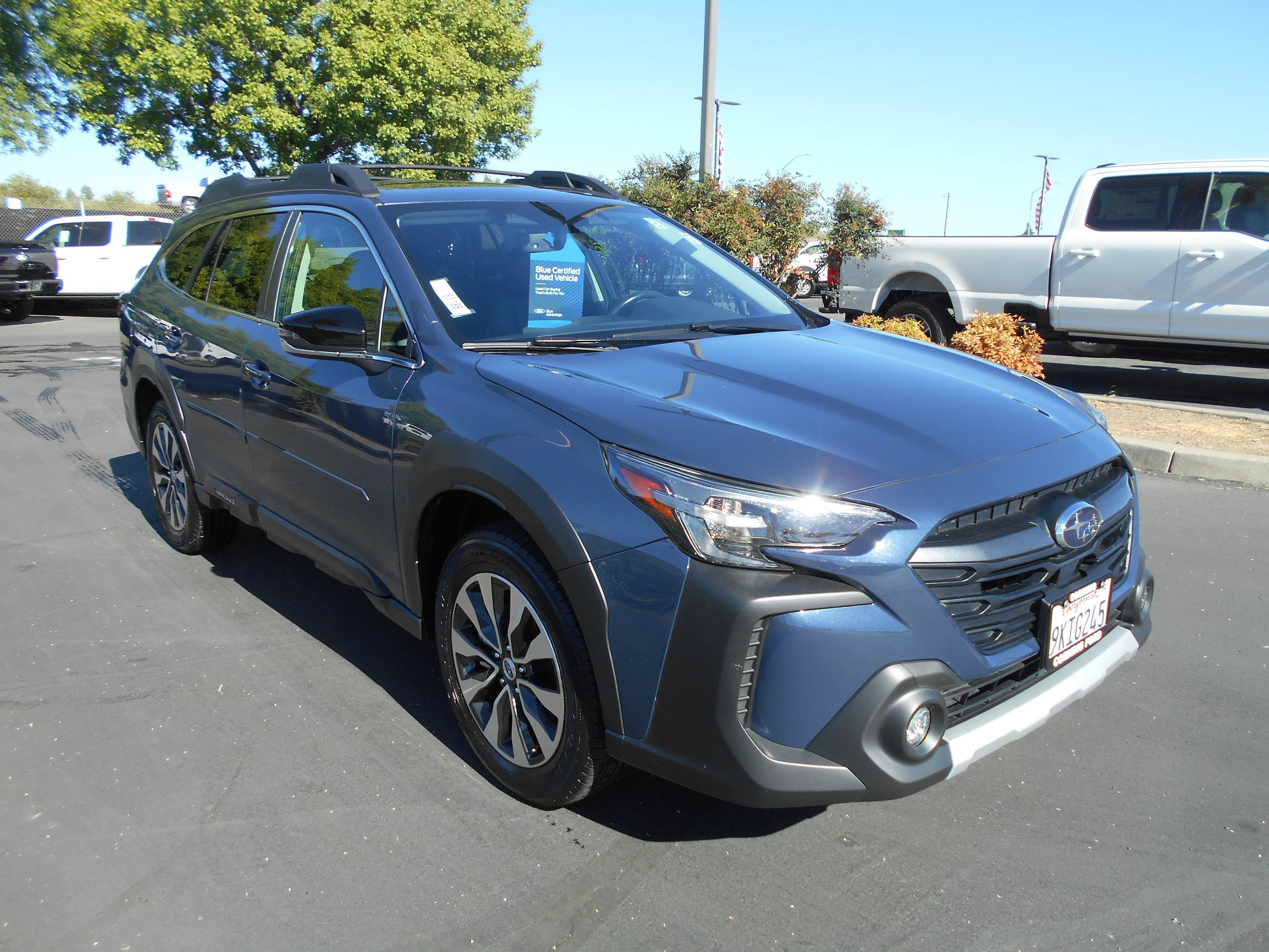 Used 2024 Subaru Outback Limited AWD/4WD image 3