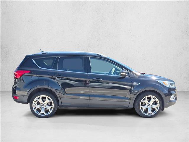 Certified 2019 Ford Escape Titanium AWD/4WD image 4