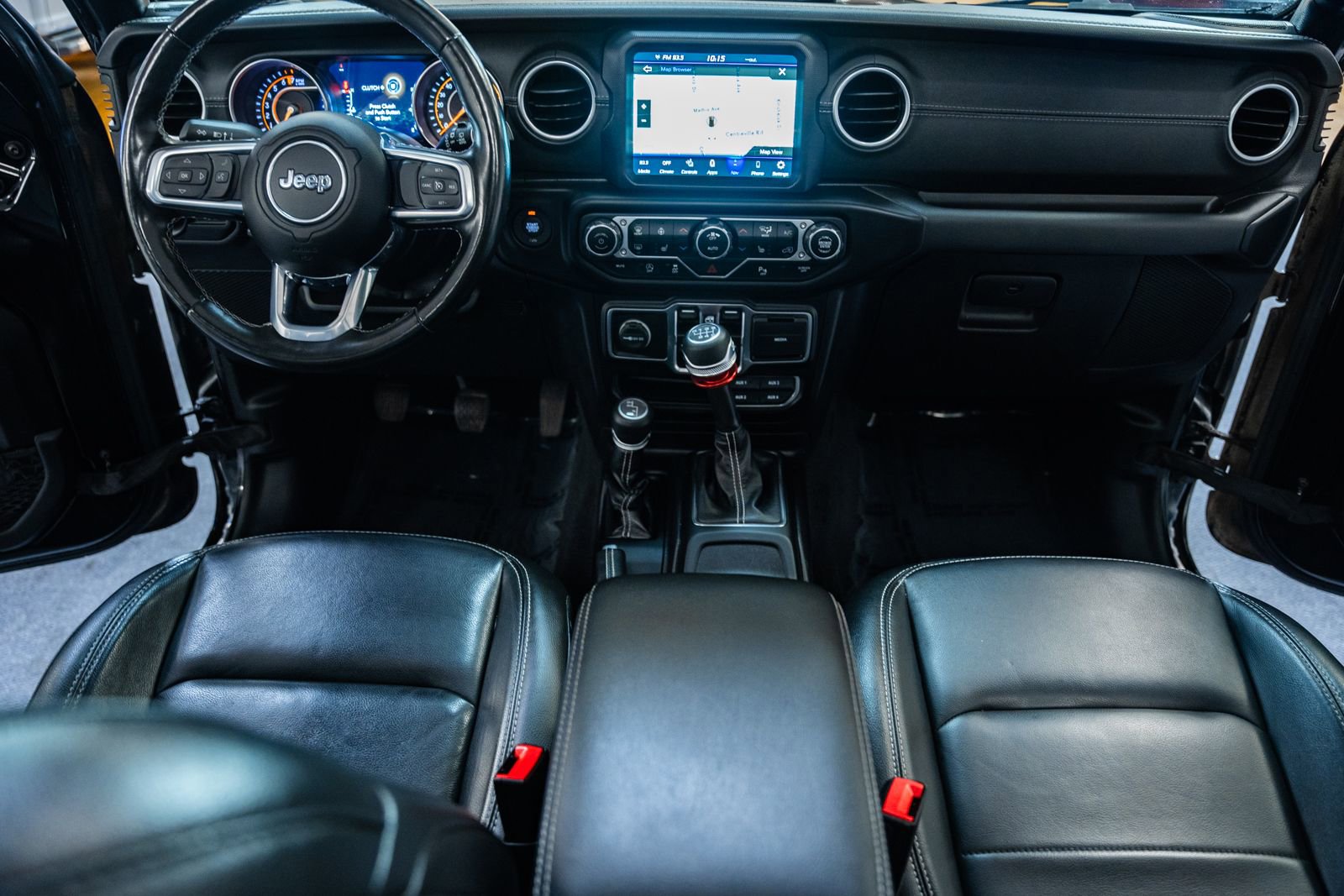Used 2021 Jeep Wrangler Unlimited Sahara w/ Uconnect 4C Nav & Sound Group AWD/4WD image 22