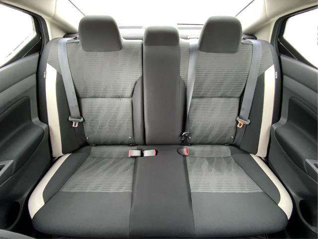 Used 2022 Nissan Versa SV image 10