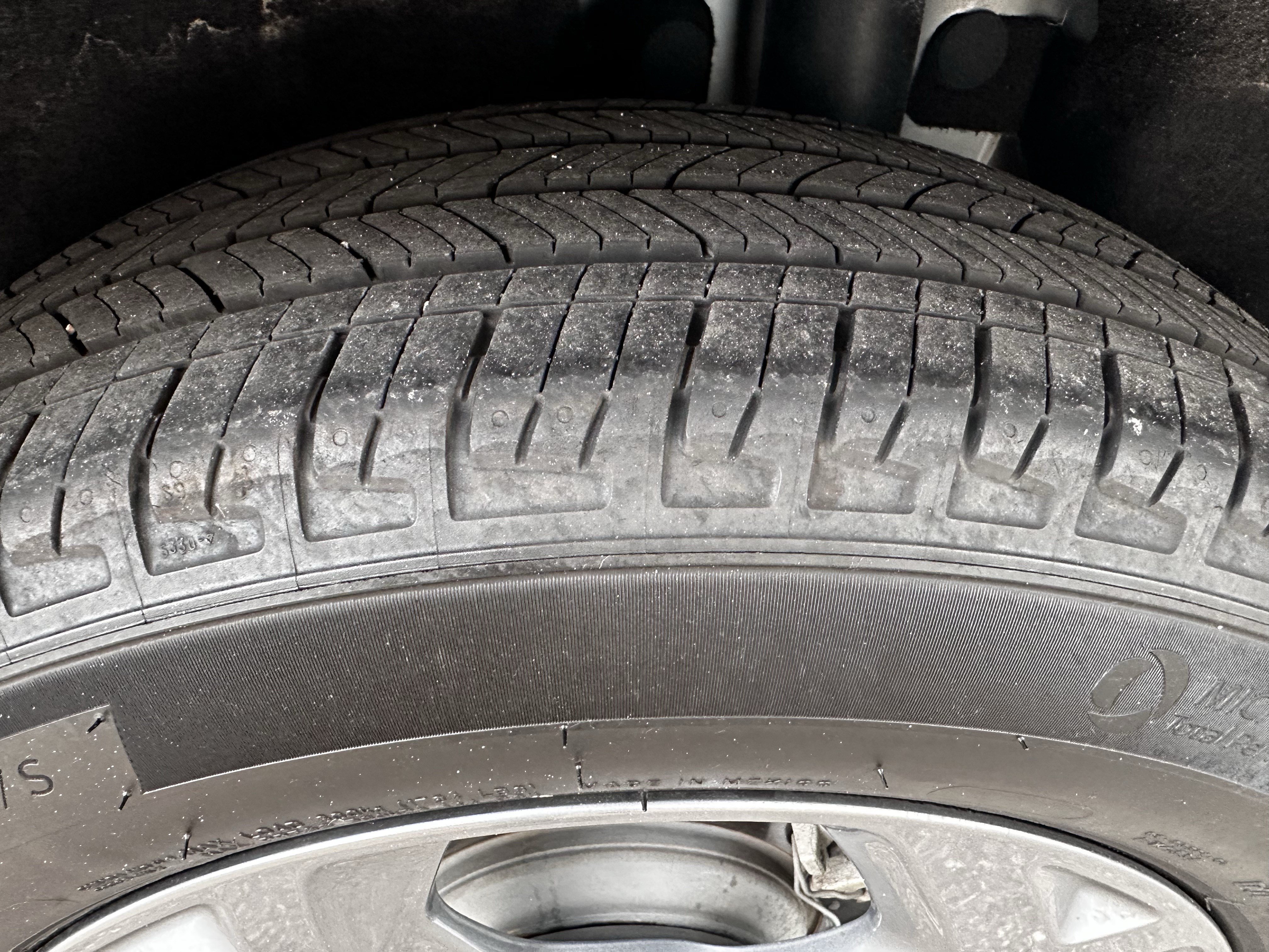 Certified 2025 Ford Escape ST-Line w/ Tech Pack #1 FWD image 21