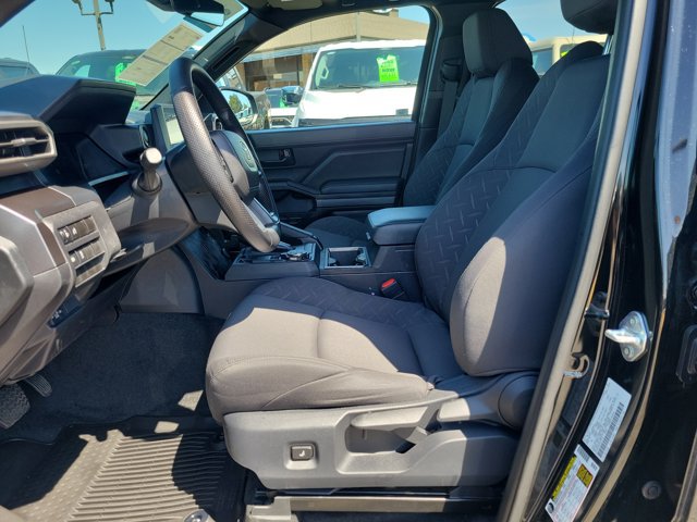 Used 2025 Toyota Tacoma SR5 AWD/4WD image 13
