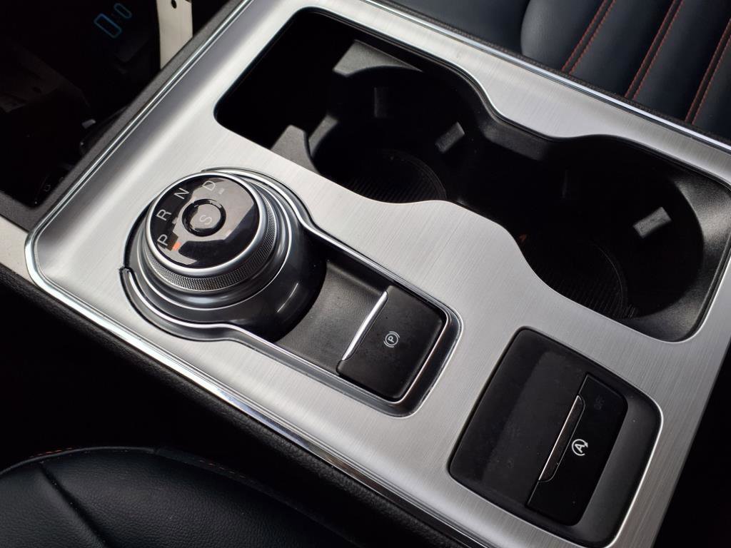 Certified 2022 Ford Edge SEL w/ Sport Appearance Package image 24