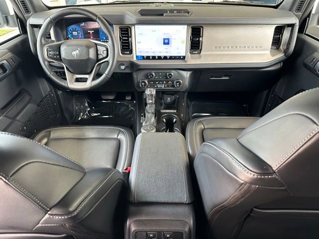 Certified 2025 Ford Bronco Outer Banks AWD/4WD image 11