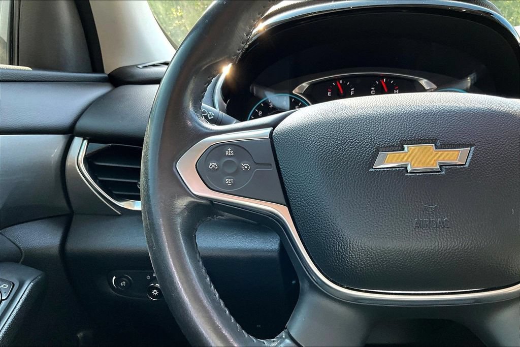 Used 2021 Chevrolet Traverse LT FWD image 13