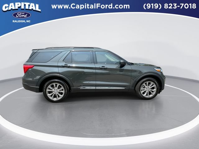 Certified 2023 Ford Explorer XLT w/ Equipment Group 202A AWD/4WD image 9