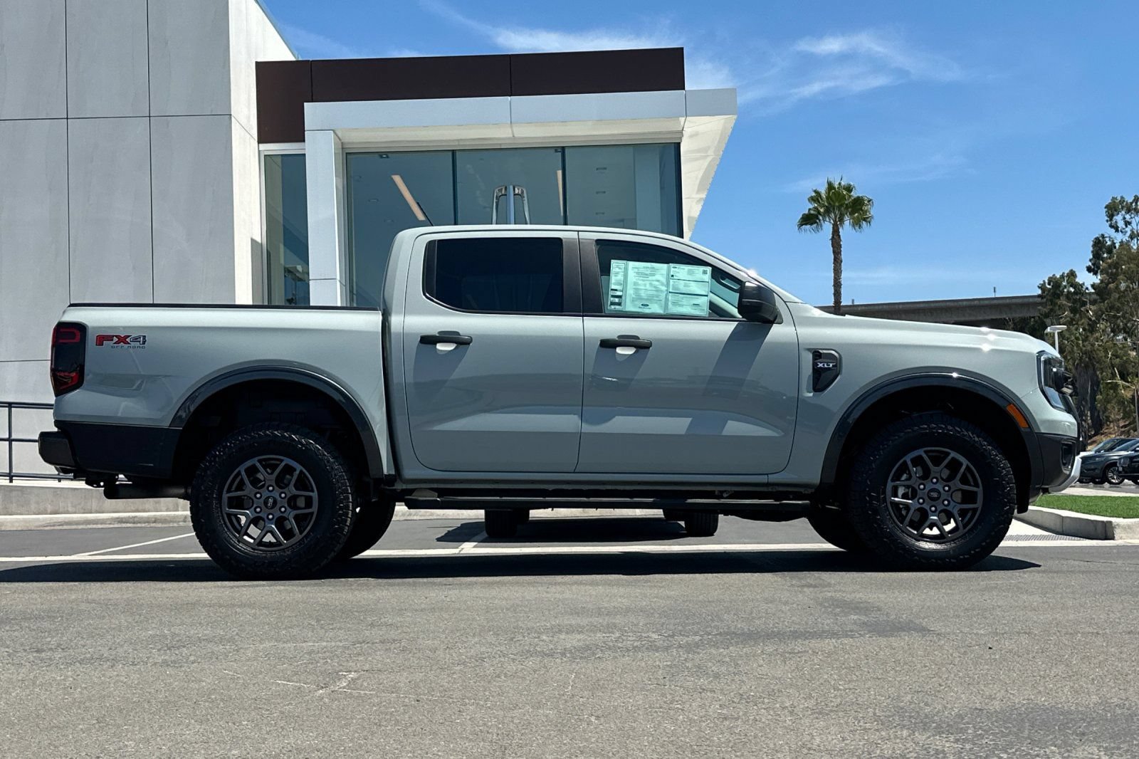 Certified 2024 Ford Ranger XLT w/ FX4 Off-Road Package AWD/4WD image 2