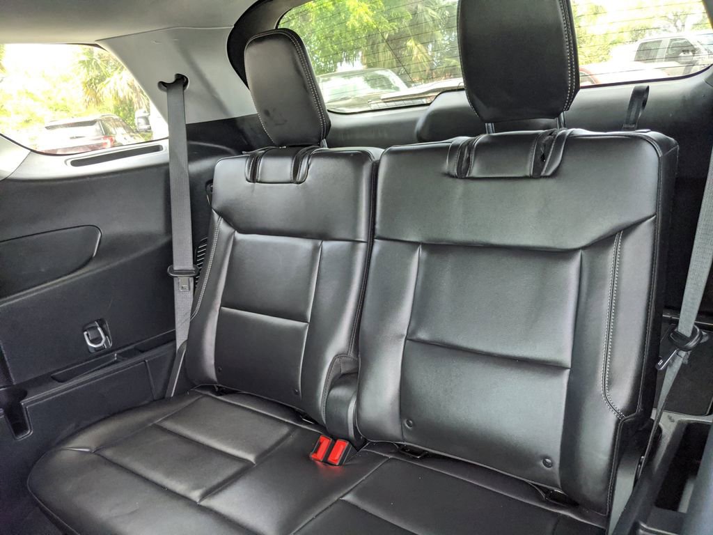 Certified 2023 Ford Explorer XLT w/ Equipment Group 202A image 19