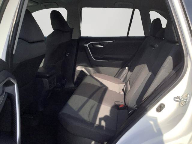 Used 2025 Toyota RAV4 XLE AWD/4WD image 14