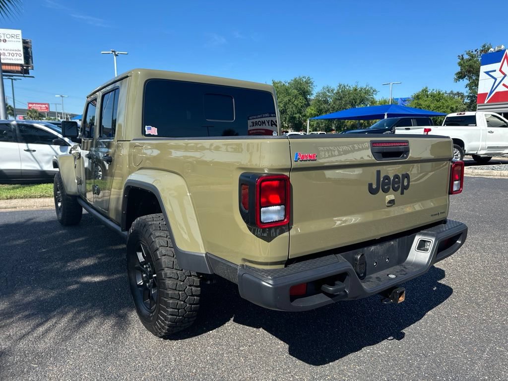 Used 2025 Jeep Gladiator Sport AWD/4WD image 3