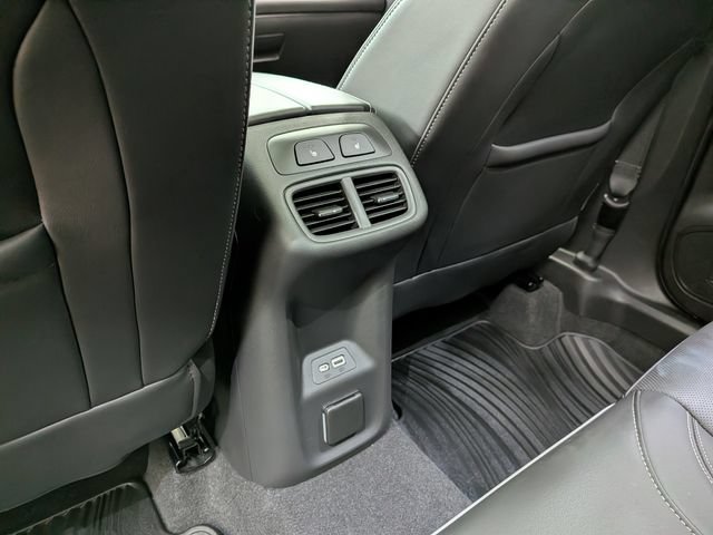 Used 2022 Buick Envision Avenir w/ Safety Package FWD image 18
