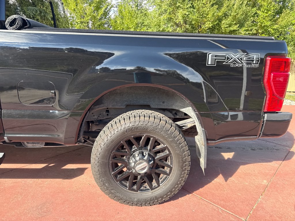 Certified 2022 Ford F250 XLT w/ Black Appearance Package AWD/4WD image 34