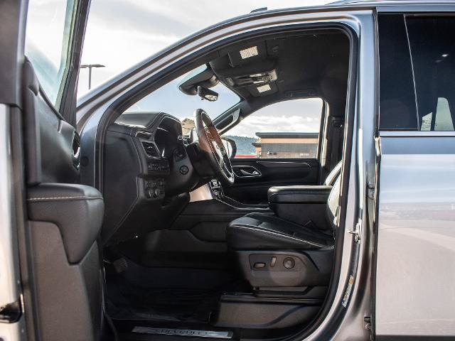 Used 2024 Chevrolet Tahoe Premier w/ Advanced Technology Package AWD/4WD image 18