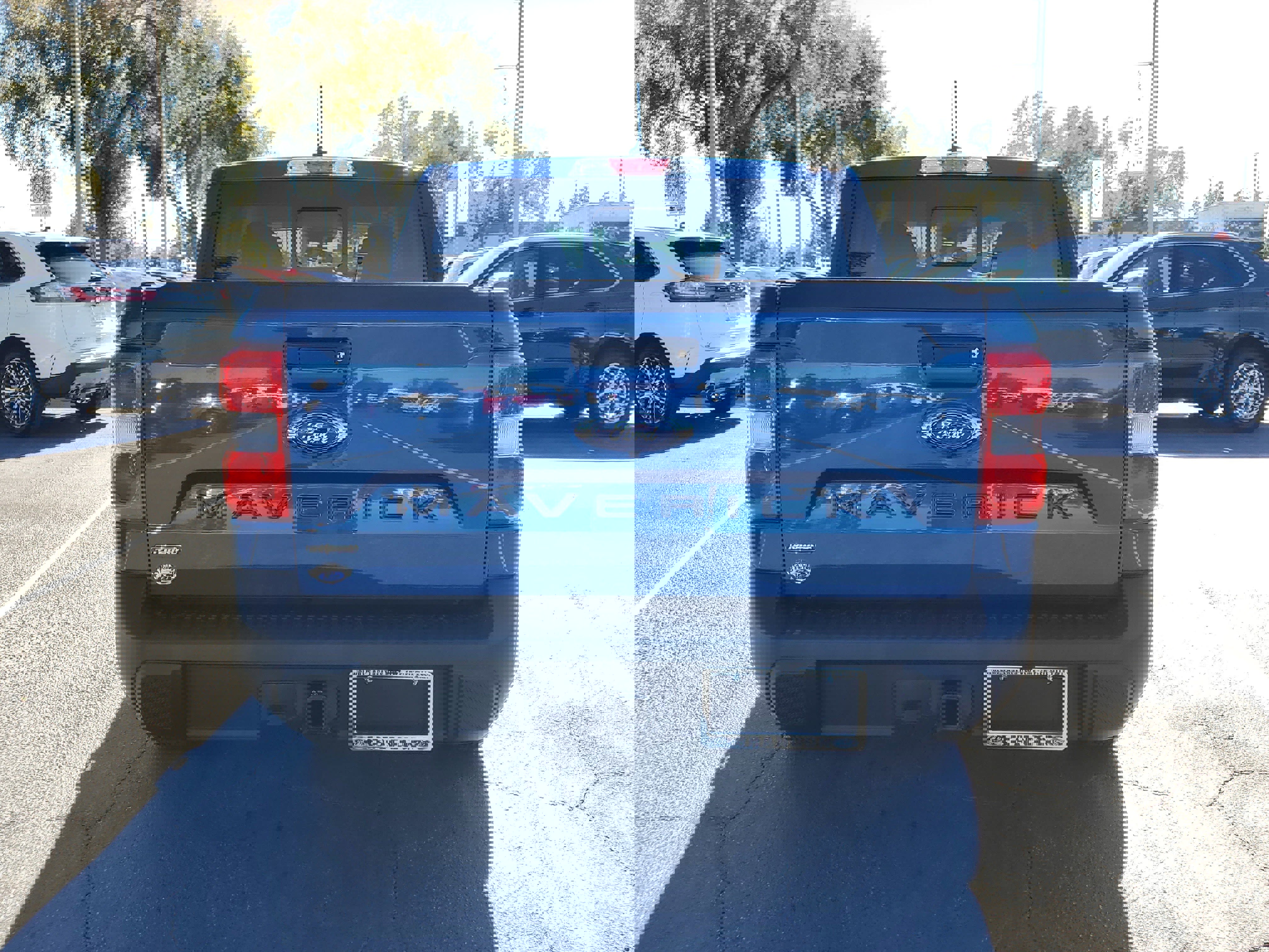 Certified 2023 Ford Maverick Lariat w/ Lariat Luxury Package image 2