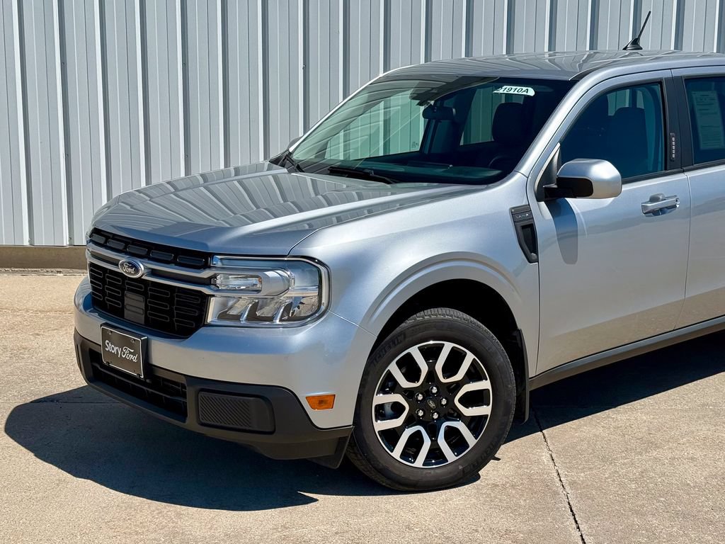Certified 2022 Ford Maverick Lariat w/ Lariat Luxury Package AWD/4WD image 2