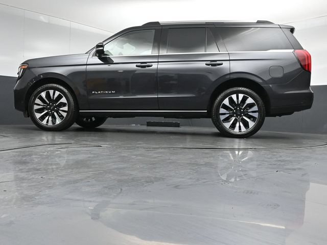 Certified 2025 Ford Expedition Platinum w/ Driver's Package AWD/4WD image 39