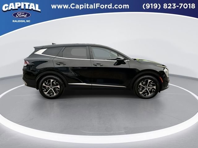 Used 2023 Kia Sportage EX image 7