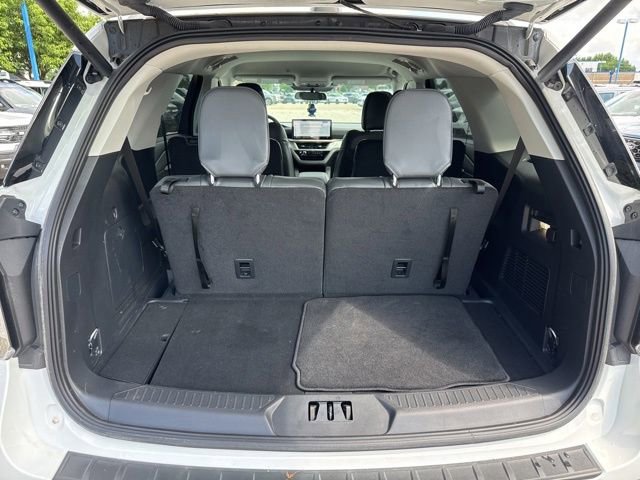Certified 2025 Ford Explorer Active w/ Active Comfort Package AWD/4WD image 15