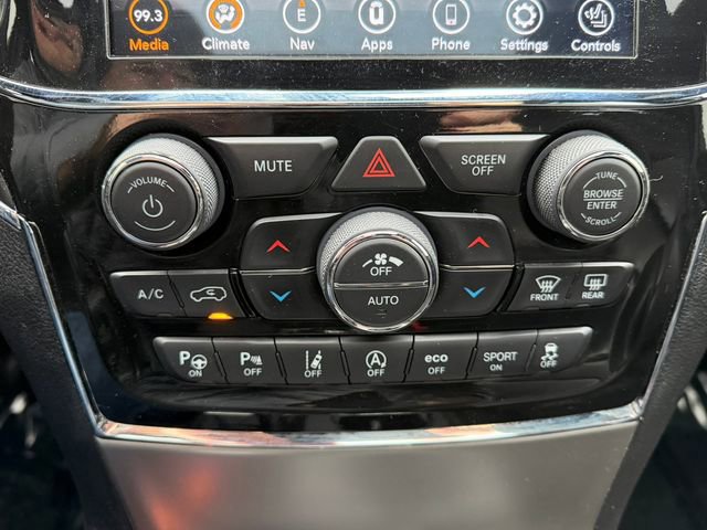 Used 2021 Jeep Grand Cherokee Limited image 25