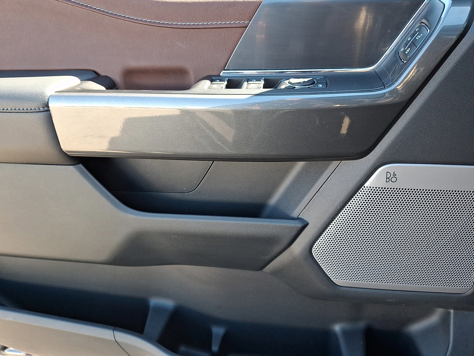 Certified 2023 Ford F150 Lariat w/ Equipment Group 502A High image 21