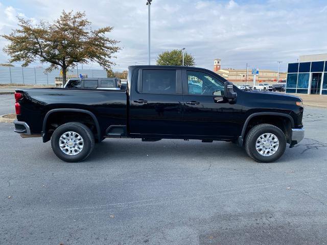 Used 2024 Chevrolet Silverado 2500 LT w/ Convenience Package image 6