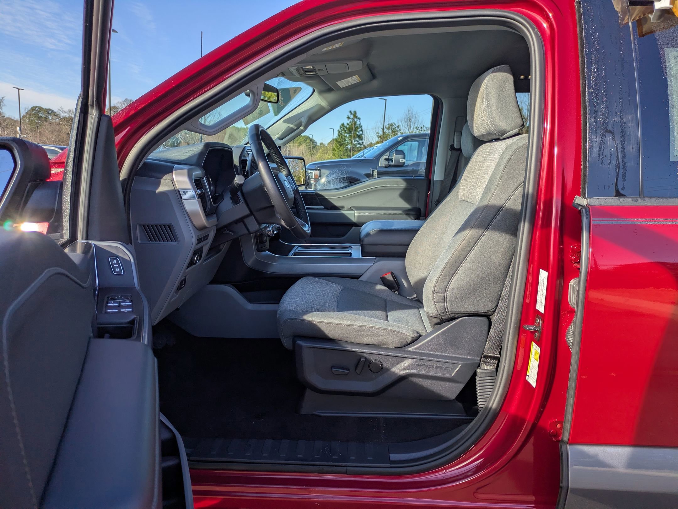 Certified 2022 Ford F150 XLT w/ Equipment Group 302A High image 13