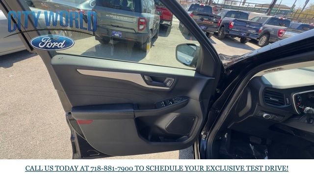 Certified 2022 Ford Escape SE w/ Convenience Package AWD/4WD image 6