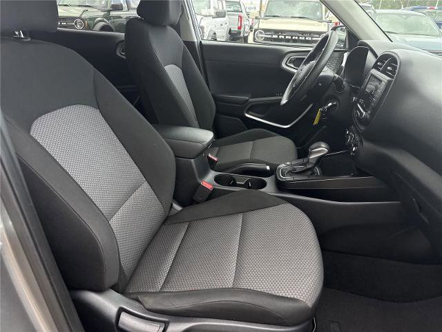 Used 2024 Kia Soul LX w/ Option Group 015 FWD image 18