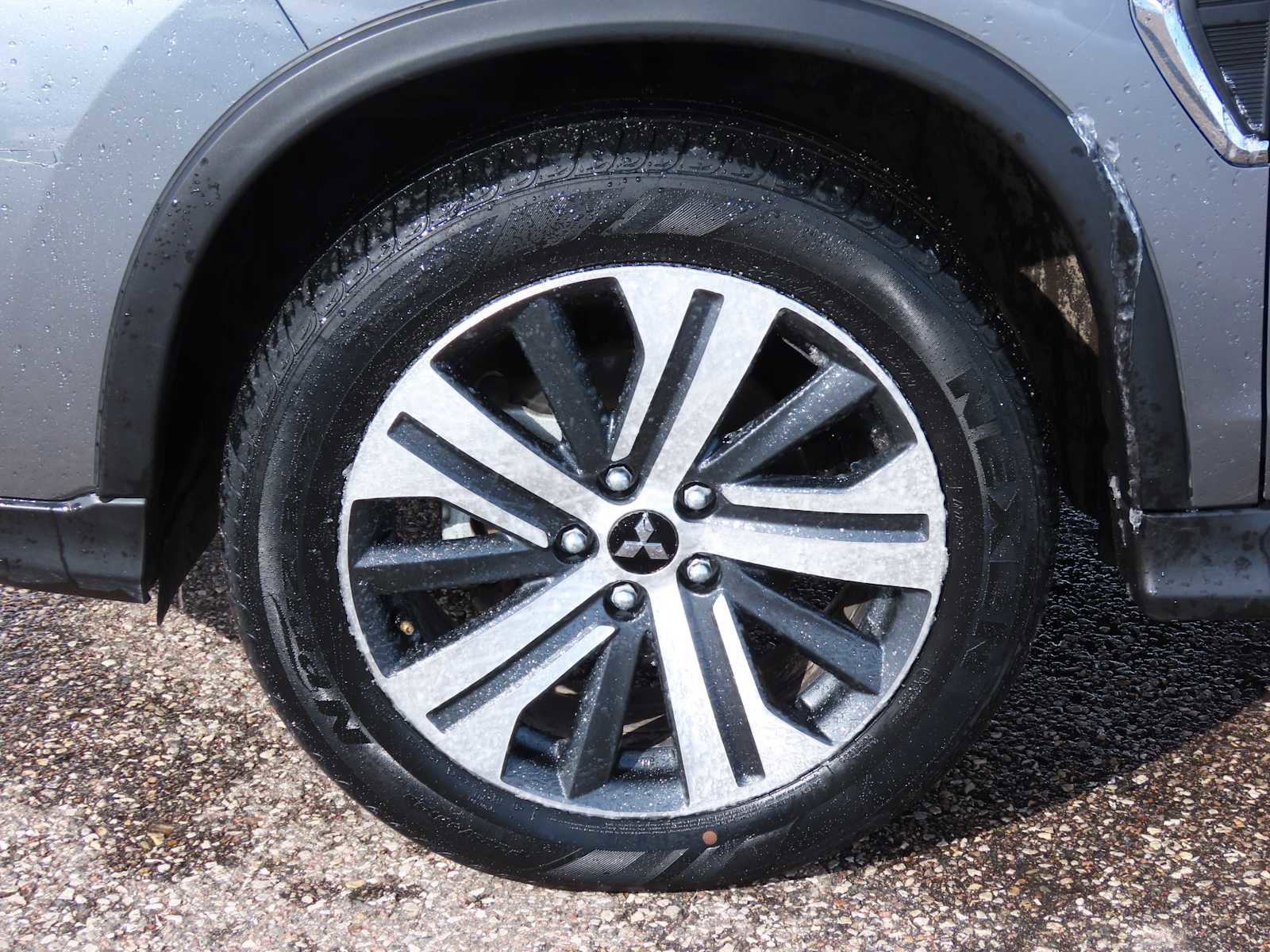 Used 2024 Mitsubishi Outlander Sport SE image 13