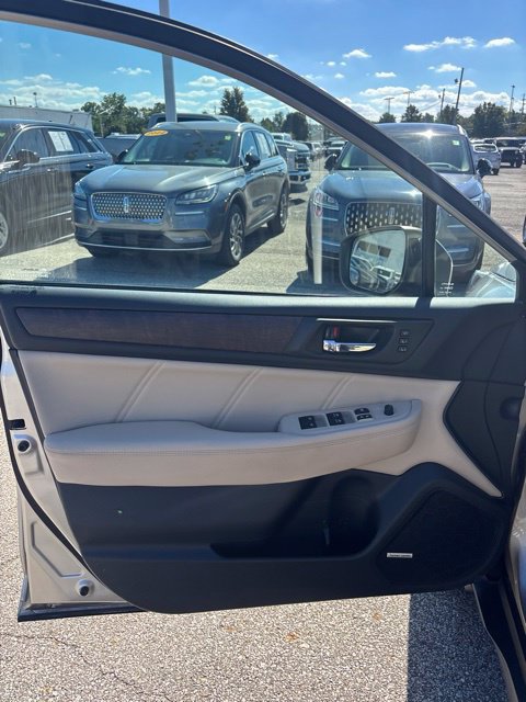 Used 2018 Subaru Outback 3.6R Limited AWD/4WD image 13