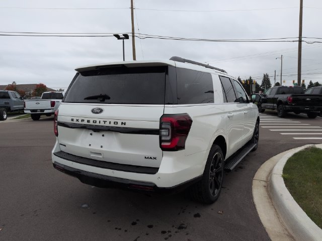Certified 2023 Ford Expedition Max Limited AWD/4WD image 5